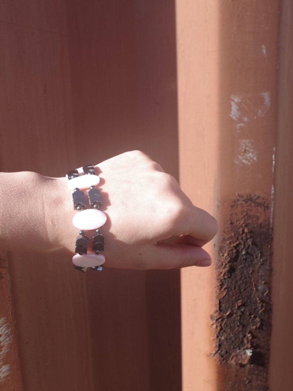Beautiful New Mother Of Pearl Pink & Hematite Magnet Bracelet